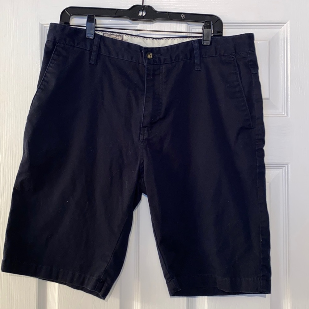 Volcom shorts